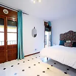 Bed & Breakfast San Basilio's Red House