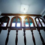 San Basilio's Red House 3* Córdoba