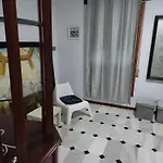 San Basilio's Red House Oda ve Kahvaltı 3*