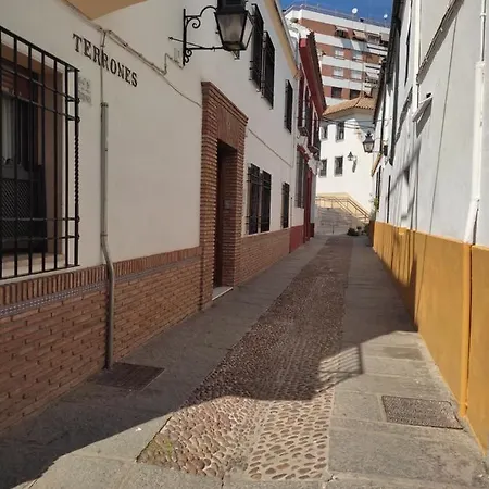 San Basilio's Red House Frühstückspension