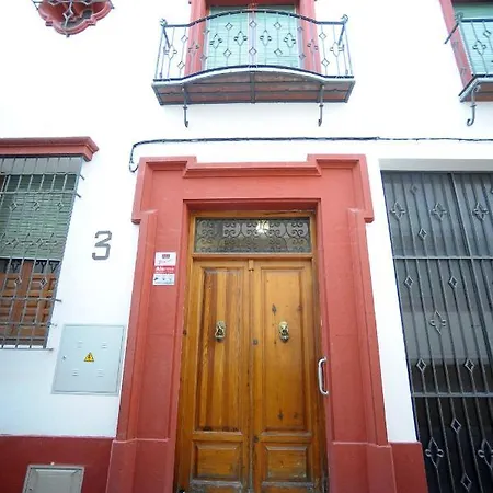 San Basilio's Red House Отель типа 