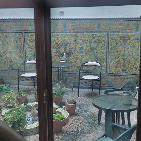 San Basilio's Red House 住宿加早餐酒店 3*