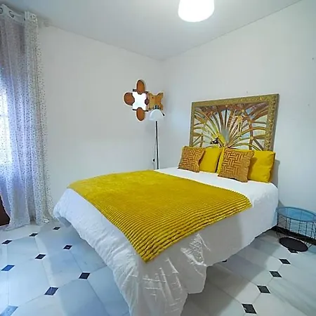 Frühstückspension San Basilio's Red House 3*