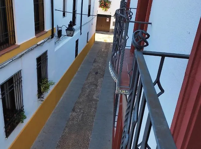 Bed & Breakfast San Basilio's Red House