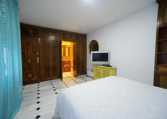 住宿加早餐酒店 San Basilio's Red House 3*