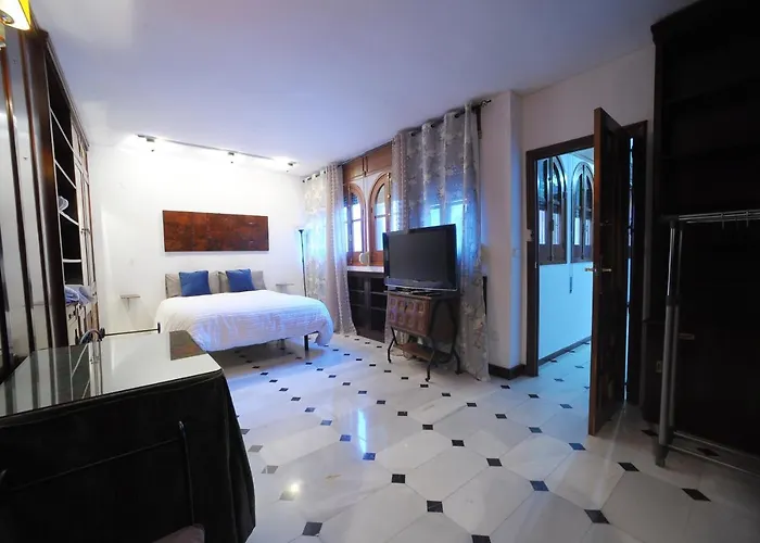 Bed & Breakfast San Basilio's Red House Córdoba